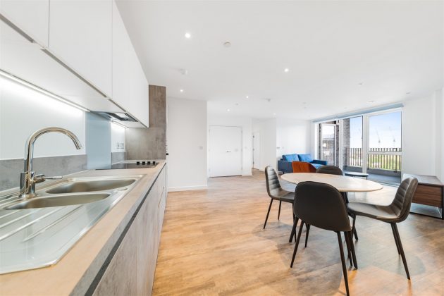 2 bed, 10th floor, Fresh Wharf, Barking, IG11