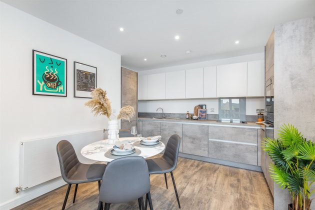 2 bed, 7th floor, Mallard, The Halcyon, Barking, IG11